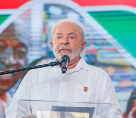 Sem Caso Master e roubo do INSS, PT lança programa da campanha de Lula