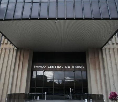 Copom avalia decisão sobre a Selic em meio à guerra e inflação