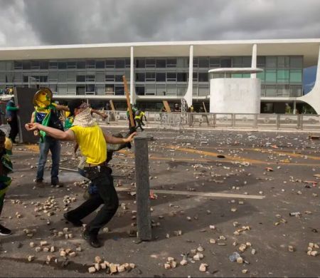 Congresso deve derrubar veto à dosimetria em nova derrota do governo
