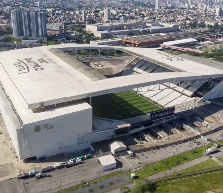 Líder do grupo E, Corinthians recebe o Peñarol na busca pelas oitavas&nbsp;