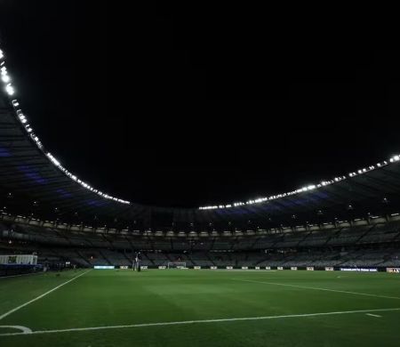 Cruzeiro e Atlético-MG duelam no Mineirão tentando fugir do Z4