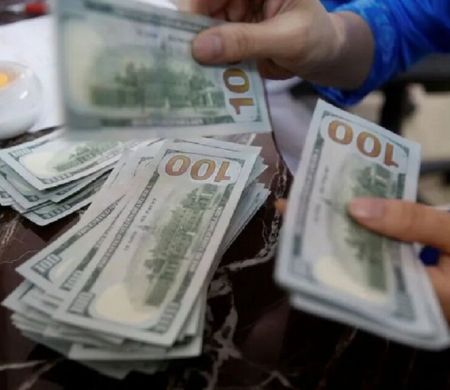 Tensão entre EUA e Irã impulsiona alta do dólar na abertura&nbsp;