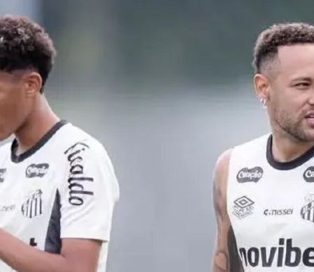 Robinho fica sabendo de agressão de Neymar ao filho e se revolta