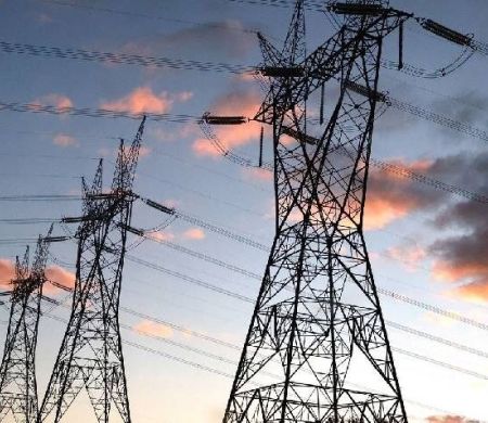 Governo renova contratos com distribuidoras de energia em 13 estados