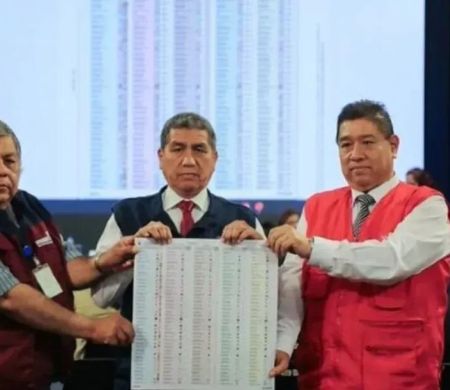 Após um mês, Peru completa apuração de votos; veja quem vai ao 2° turno