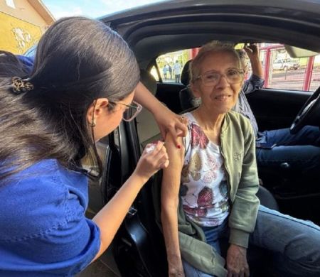 Após aplicar 2,4 mil doses, drive-thru é prorrogado até dia 24&nbsp;