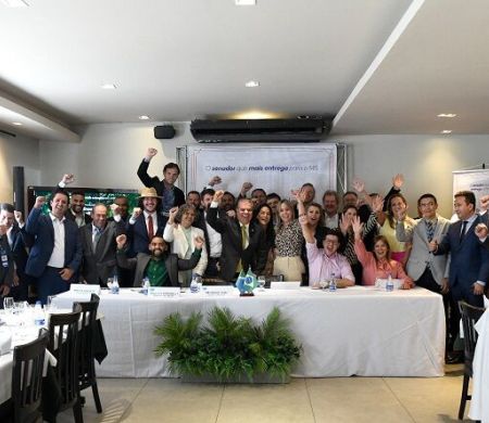 Nelsinho Trad ganha apoio de 40 prefeitos pela atuação municipalista