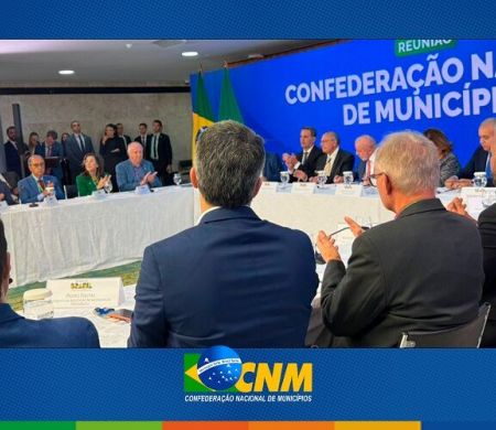 Prefeitos pressionam Lula e reclamam de programas sociais sem fonte de custeio