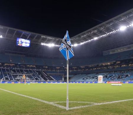 Grêmio e Santos tentam fugir da parte de baixo da tabela em Porto Alegre&nbsp;