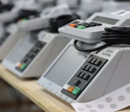 Nunes Marques cria comissão para combater IA ilegal nas eleições