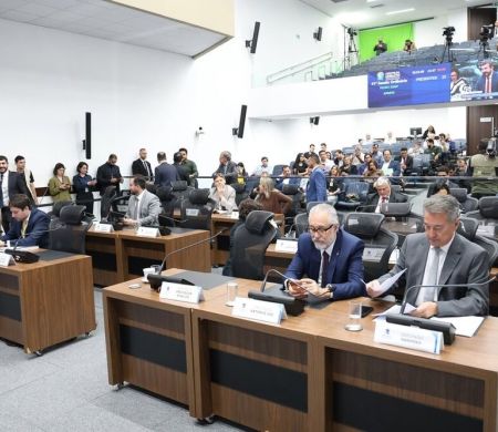 Projeto sobre conta de energia solar entra em redação final na Assembleia