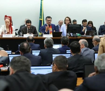 Partidos tentam barrar transição da escala 6 x 1 vista como eleitoreira