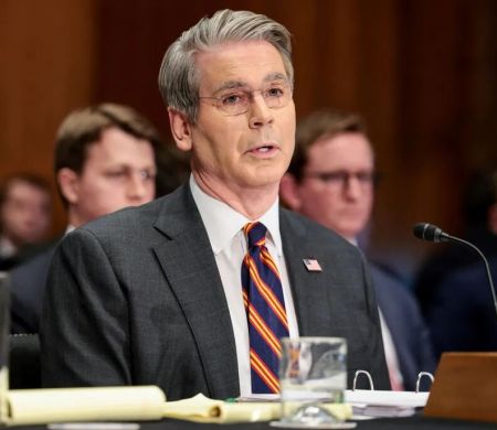 Scott Bessent diz que acordo com Irã só depende de Trump