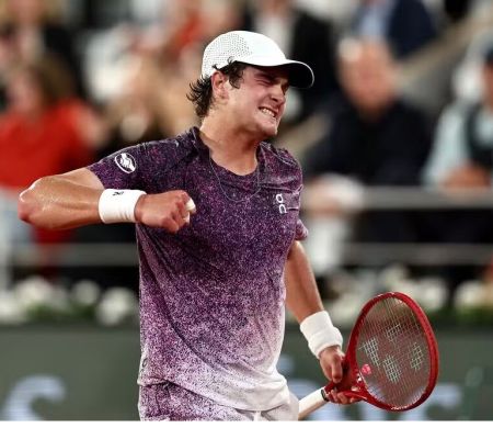 Fonseca bate Ruud e vai às 4ªs de Roland Garros aplaudido por Guga&nbsp;