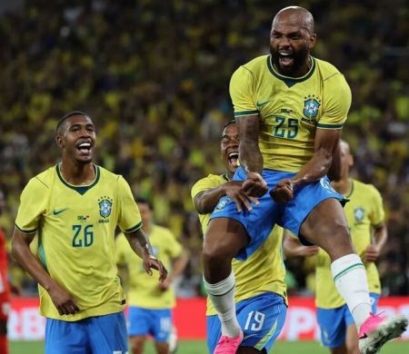 Brasil atropela o Panamá no Maracanã antes da Copa em noite de golaços&nbsp;