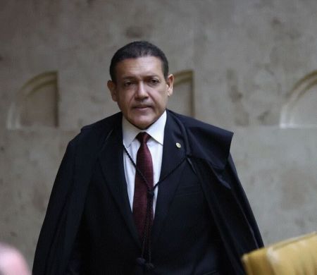 Fachin barra pedido para retirar Nunes Marques de ação da CPI do Master