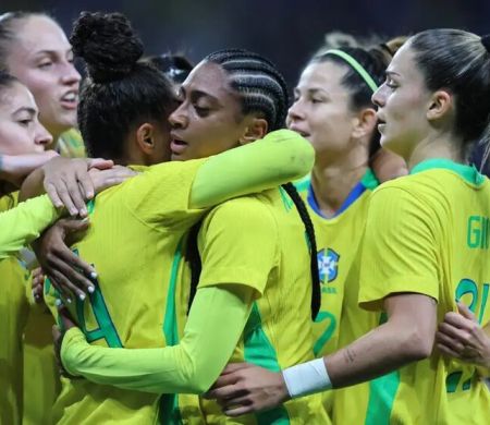 Brasil e Estados Unidos se enfrentam esta noite na Neo Química Arena&nbsp;