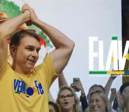 Campanha de Flávio Bolsonaro escolhe “Vem com Fé” como tema
