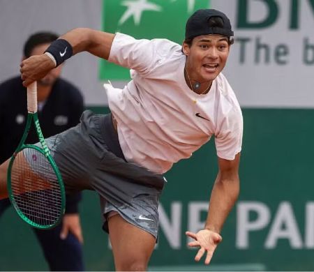 Talento brasileiro, Guto Miguel conquista o título juvenil de Roland Garros