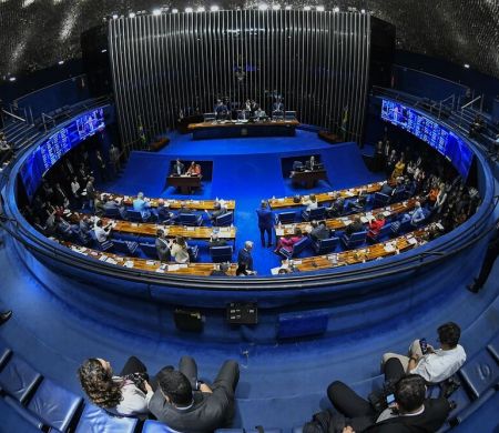 Senado debate velocidade de análise da PEC do fim da escala 6x1