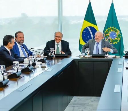 Planalto prevê aumento de etanol na gasolina de 30% para até 32%