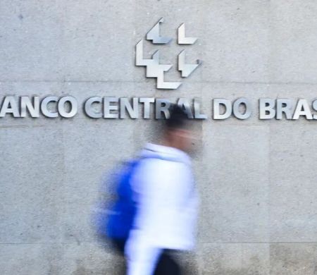 Comitê de Política Monetária avalia dados da economia para decidir juros