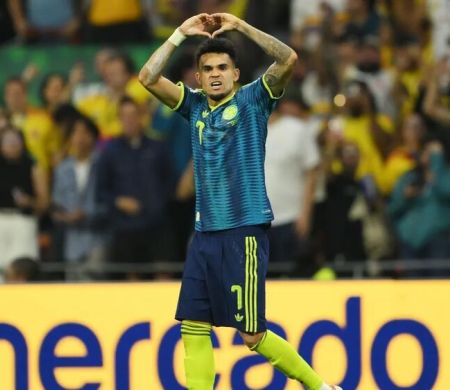 Colômbia bate Uzbequistão e estreia com vitória na Copa