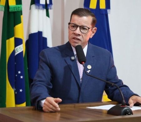 Proposta de Pedro Pepa prevê QR Code nos abrigos de ônibus em Dourados