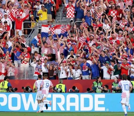 Croácia vence Panamá e mantém chances de classificação na Copa