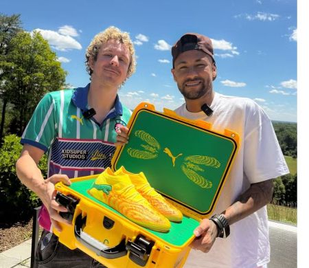 Com chuteira exclusiva, Neymar vai voltar à Seleção Brasileira&nbsp;
