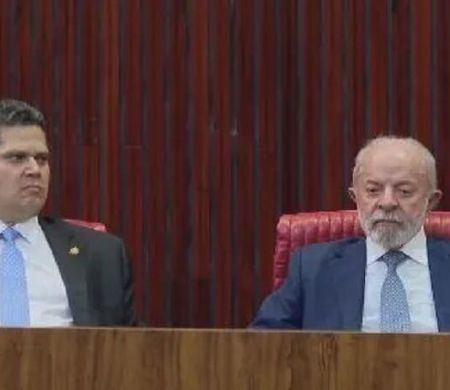 Líder do governo articula aproximação entre Lula e Alcolumbre