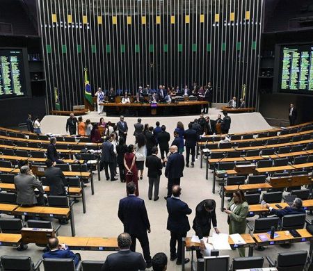 Congresso começa analisar Orçamento com previsão de R$ 636 bilhões da CBS