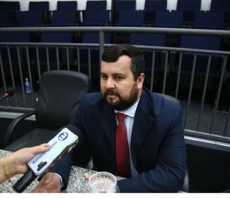 Decisão do STJ devolve mandato a vereador investigado em MS