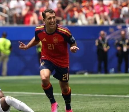 Espanha domina a Áustria, faz 3 a 0, e garante vaga nas oitavas