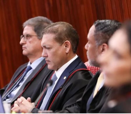 Após veto a pesquisas, TSE convocará reunião com institutos