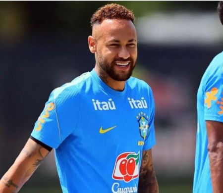 Ancelotti diz que Neymar está pronto para atuar os 90 minutos