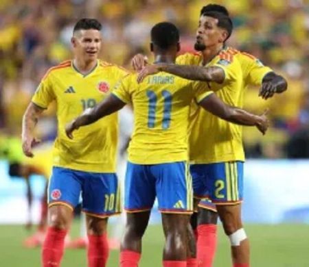 Arias decide, Colômbia bate Gana e é a última classificada às oitavas