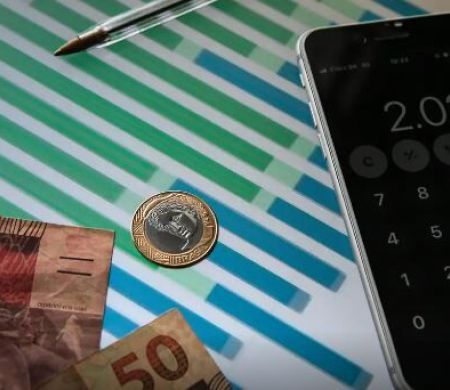 Projeção da inflação recua para 5,30%, aponta mercado