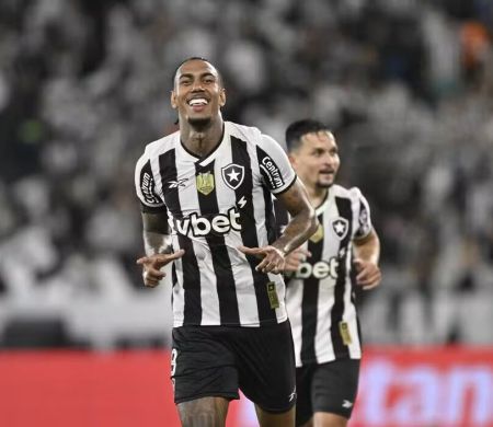 Fifa suspende três transfer bans do Botafogo