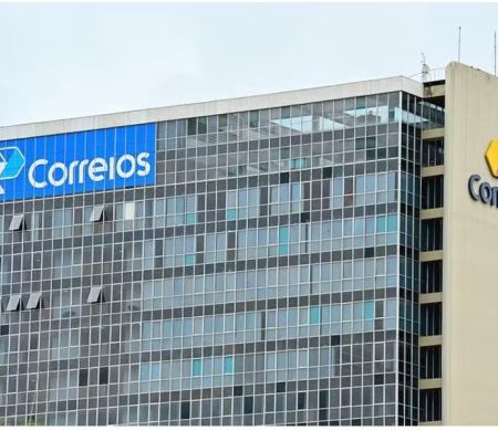 Correios adiam fechamento de agências enquanto busca por R$ 7 bi