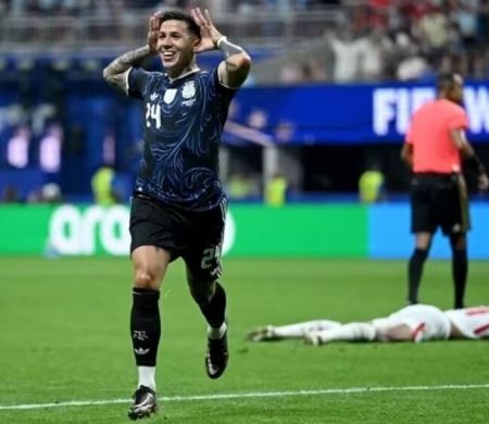 Argentina vira pra cima da Inglaterra e vai disputar a final com a Espanha&nbsp;