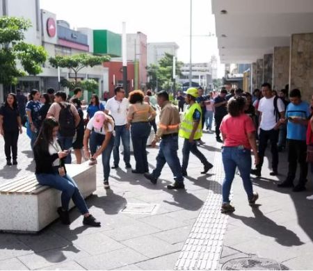México é atingido por terremoto de escala 7,3, e EUA emitem alerta de tsunami