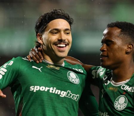 Palmeiras vence o Coritiba por 3 a 1, no Paraná, pela 19ª rodada do Brasileirão&nbsp;