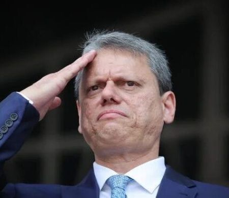 Pesquisa aponta liderança folgada de Tarcísio de Freitas<span style=