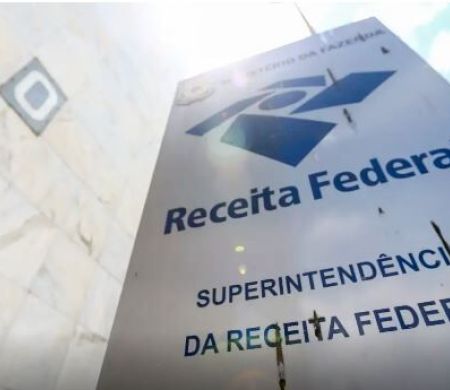 Receita paga 4º lote do IR a quem declarou em atraso ou saiu da malha fina