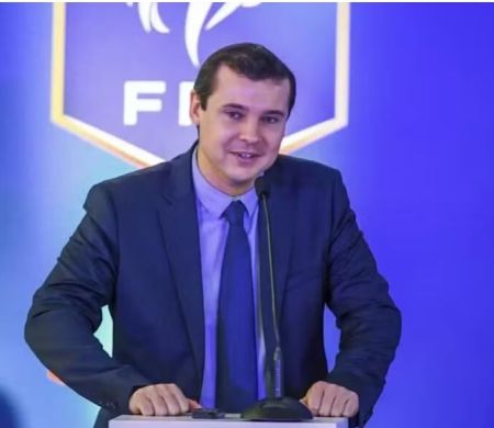 Diretor da Fifa diz que funcionários foram enganados em venda