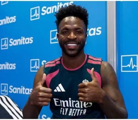 Real Madrid aumenta proposta e avança por renovação de Vini Jr.