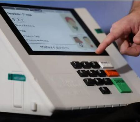 Eleitor tem até esta quinta-feira para solicitar voto em trânsito