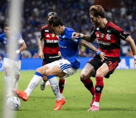 Flamengo e Cruzeiro fazem duelo decisivo pela Libertadores nesta quarta