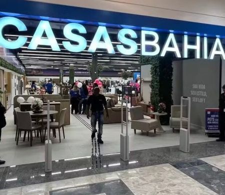 Casas Bahia afirma que negocia e busca alternativas para sua situação financeira